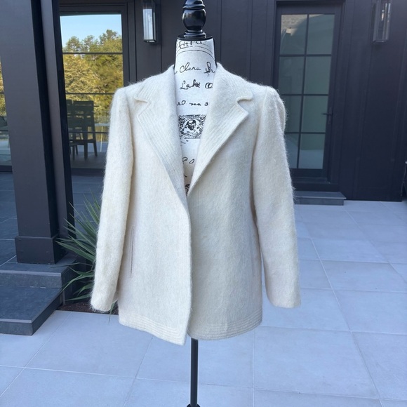 mayfair Jackets & Blazers - Vintage 1960’s Mayfair of California Wool/Mohair blend textured Blazer size M/L